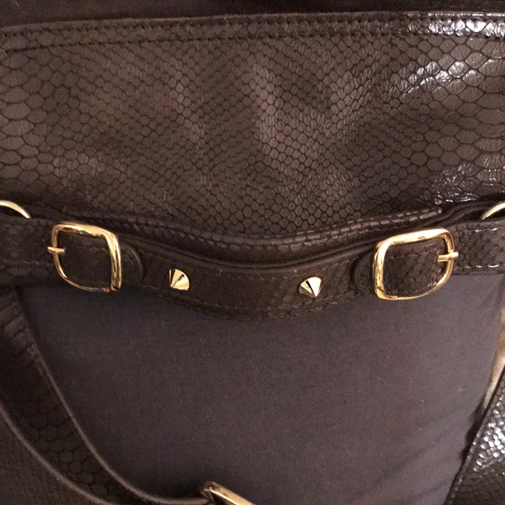 CC Skye Onie messenger bag. Price Firm - Picture 7 of 13